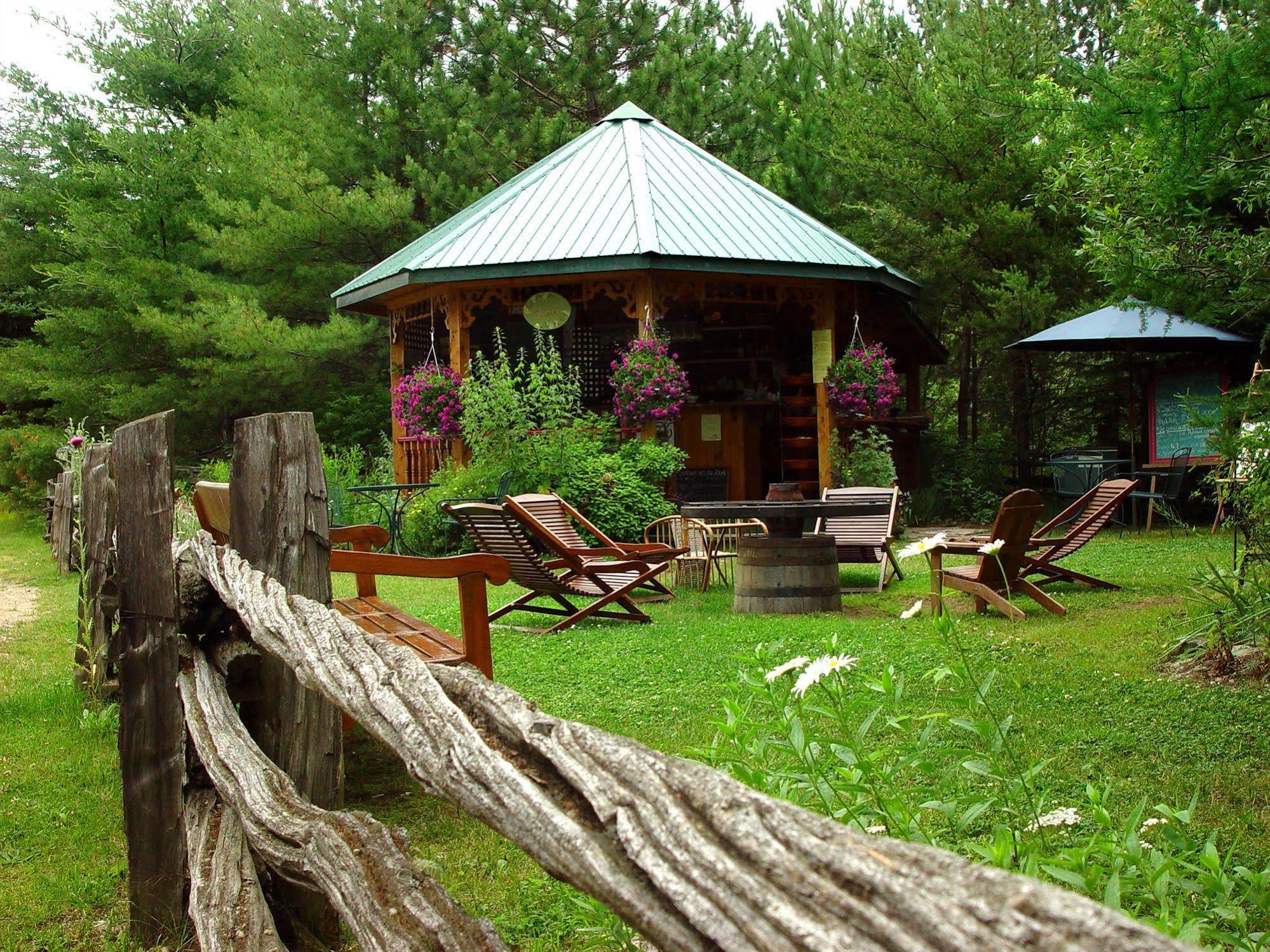 Jardins De L'Achillee Millefeuille Bed & Breakfast La Conception Luaran gambar
